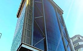 Le Luxe Suites Hotel
